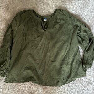 NWNT Old Navy Hunter Green Light Gauzy Top